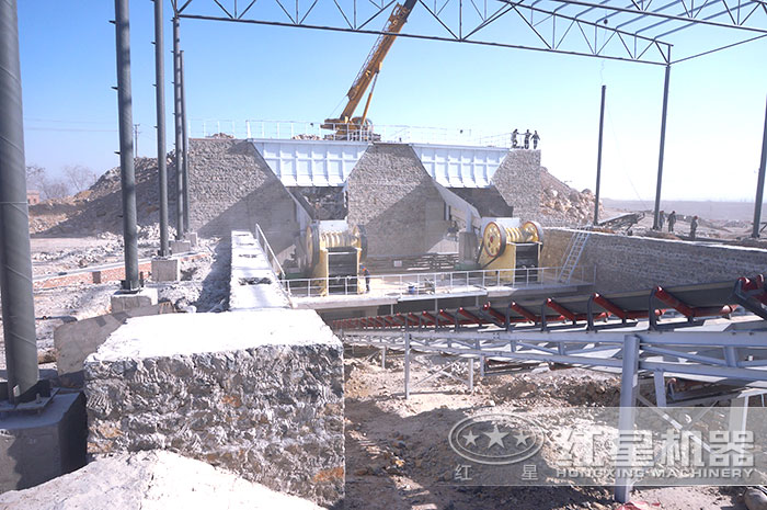 河北時產(chǎn)500噸花崗巖破碎機(jī)現(xiàn)場 河北時產(chǎn)500噸花崗巖破碎機(jī)現(xiàn)場