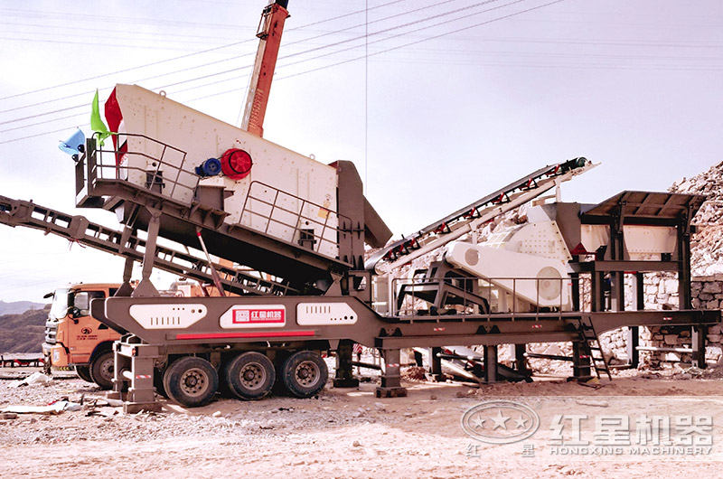 建筑垃圾破碎機站作業現場:配備重錘式破碎機一次成型 建筑垃圾破碎機站作業現場:配備重錘式破碎機一次成型