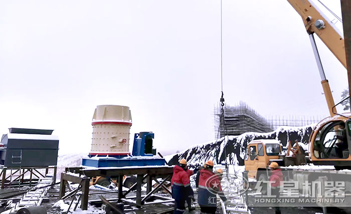 山東用戶煤矸石粉碎機安裝現(xiàn)場