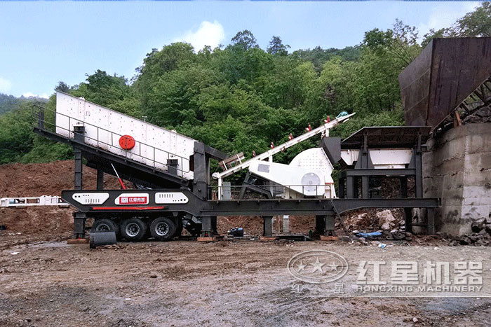 紅星機器移動錘式破碎機客戶現場 紅星機器移動錘式破碎機客戶現場