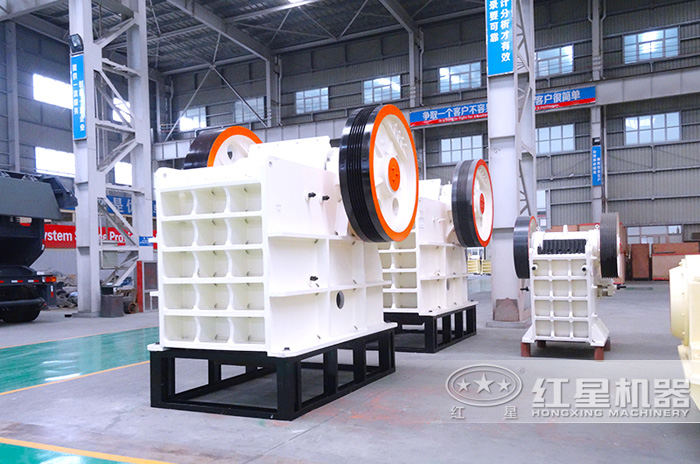 鄂式破碎機(jī)，石場(chǎng)粗碎設(shè)備