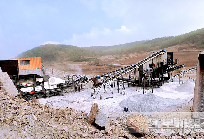移動(dòng)作業(yè)的石子加工設(shè)備 移動(dòng)作業(yè)的石子加工設(shè)備