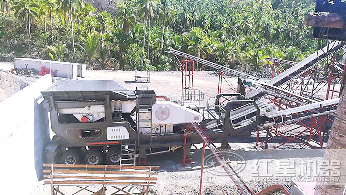 流動碎石機搭載鄂式破碎機 流動碎石機搭載鄂式破碎機