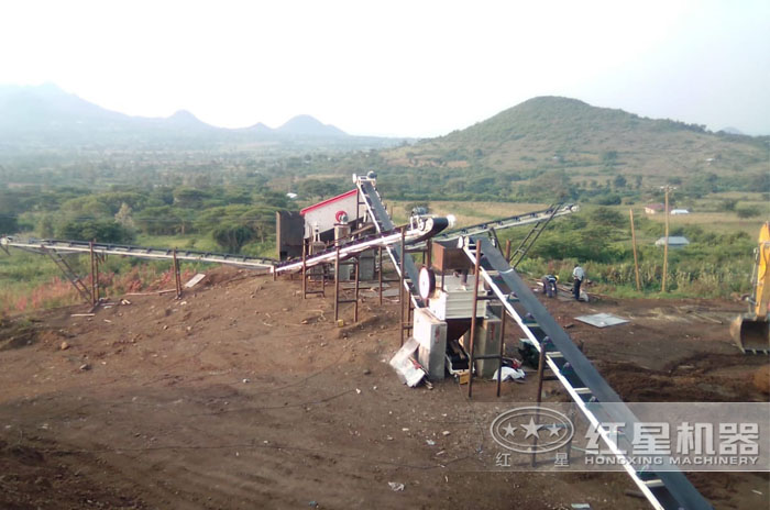 碎砂生產(chǎn)線現(xiàn)場 碎砂生產(chǎn)線現(xiàn)場