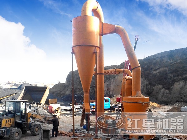 雷蒙磨粉機現場