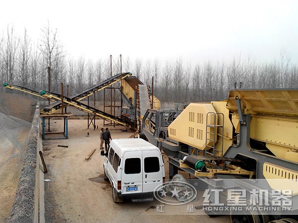 鵝卵石車載破碎機日常保養(yǎng)是關(guān)鍵