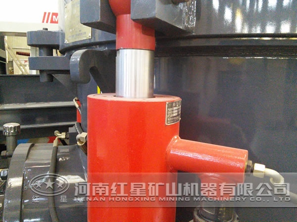 破碎機新型液壓控制系統(tǒng)