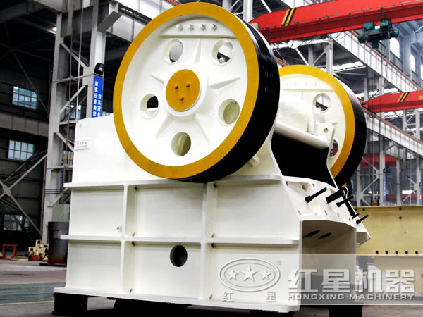 PE型顎式破碎機