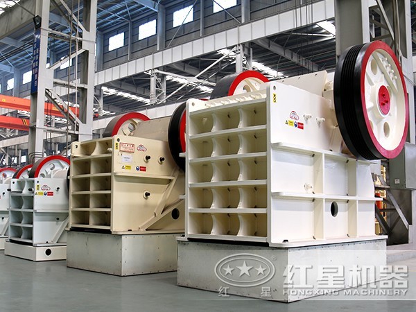 復(fù)擺式破碎機(jī)成品圖