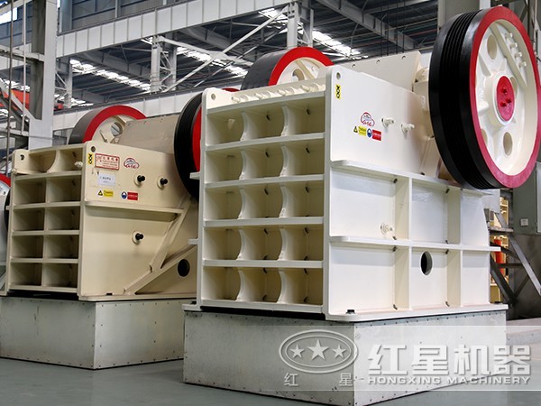 破碎設備：顎式破碎機