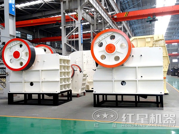 250x400破碎機生產車間