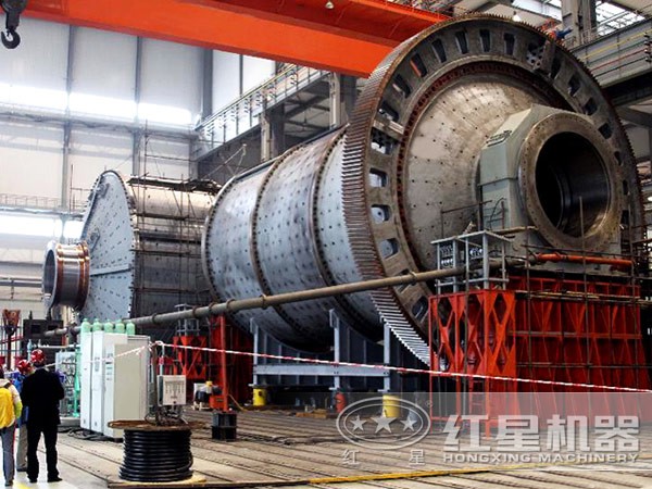 Ф5500×8500球磨機高能工作現場