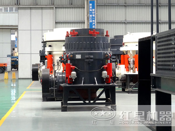 綠泥石圓錐破碎機性能優勢